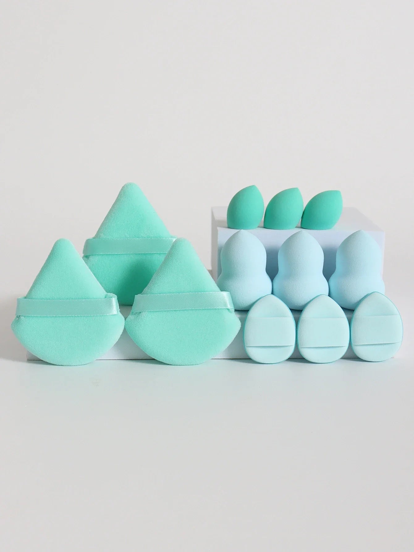 Cloud Kiss 12-Piece Makeup Sponge Set